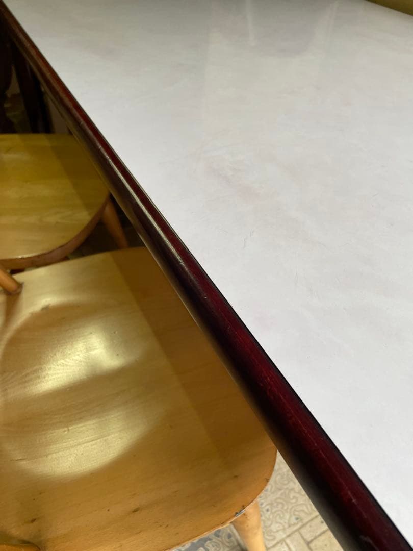 カリモク　ダイニングテーブル　ホワイト