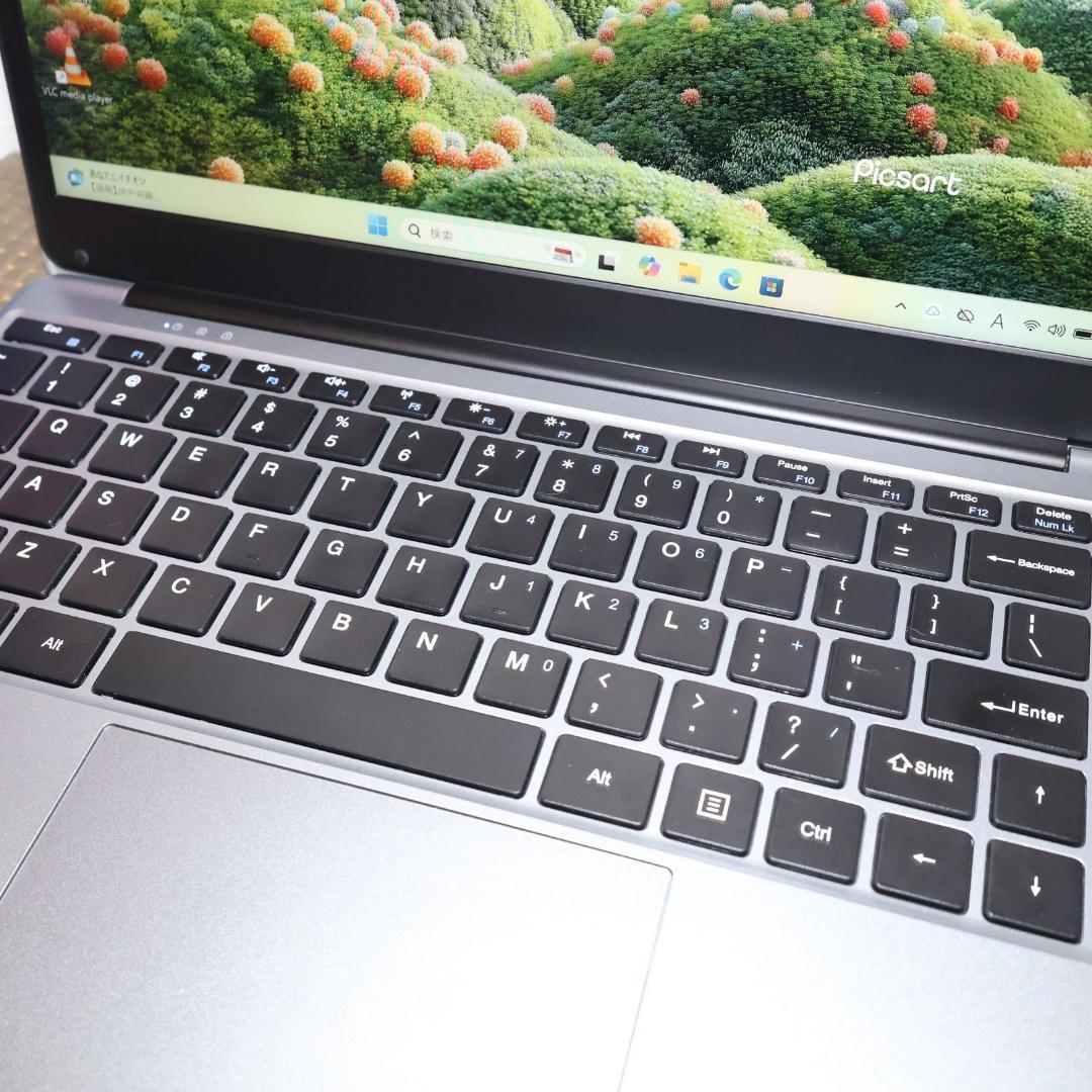 Win11公式対応！高年式2022！メ8G/SSD/フレームレス/無線/カメラ