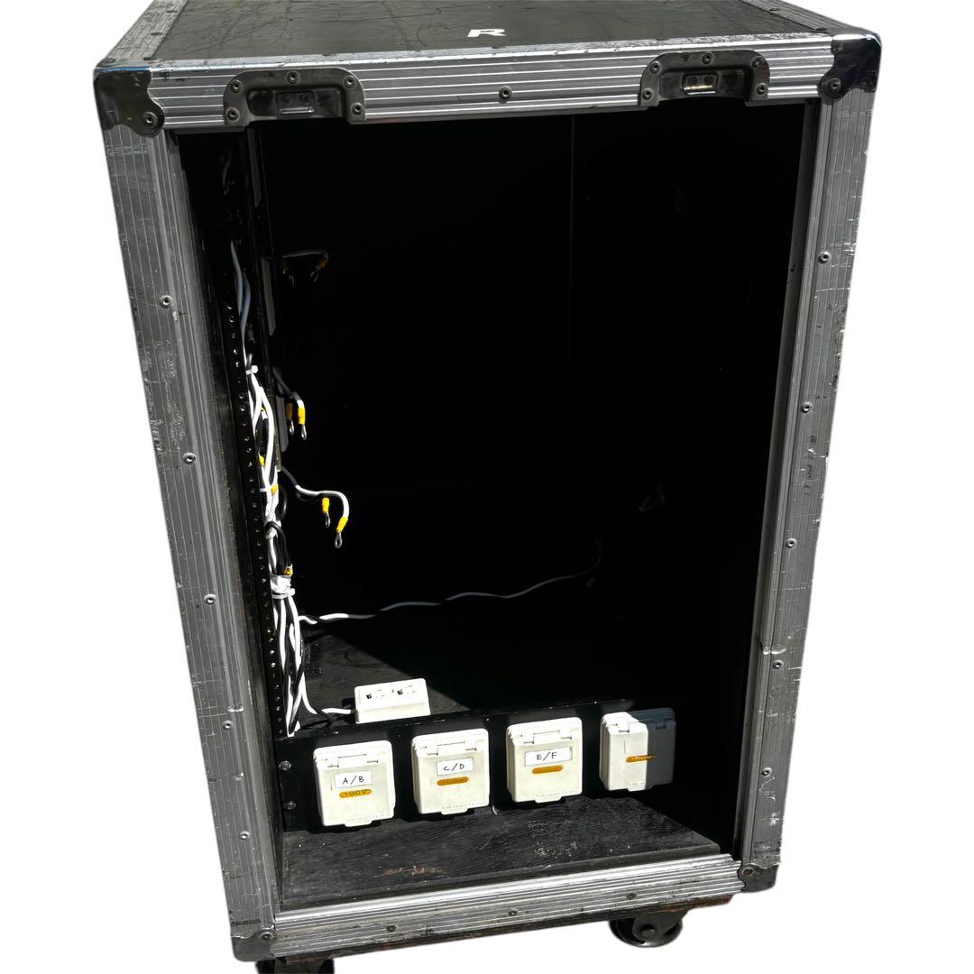 PULSE 18U ラックケース ①