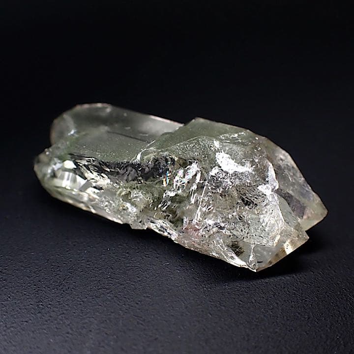 【イタリア/アオスタ渓谷産】アルパインファーデンクォーツ