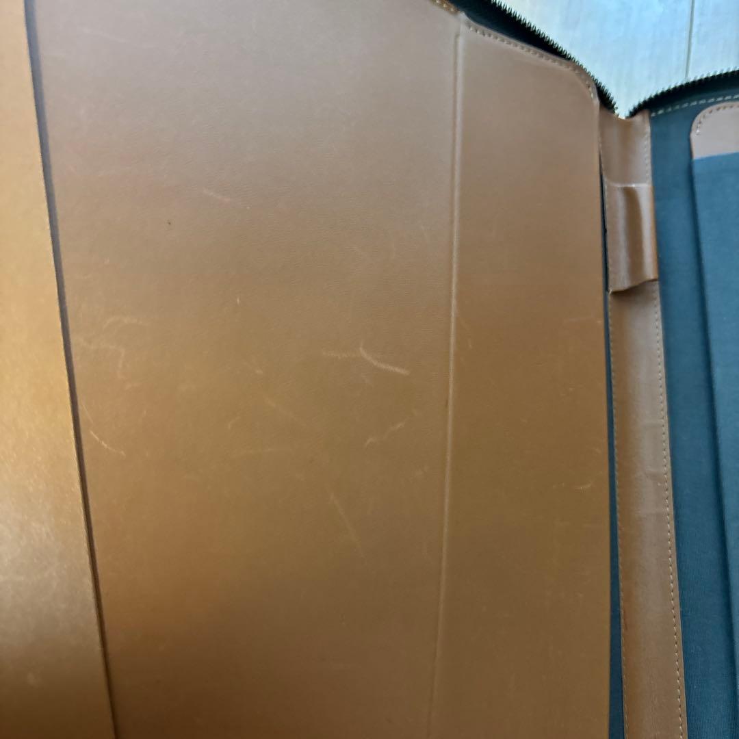 Bellroy フォリオ　キャラメル　A4