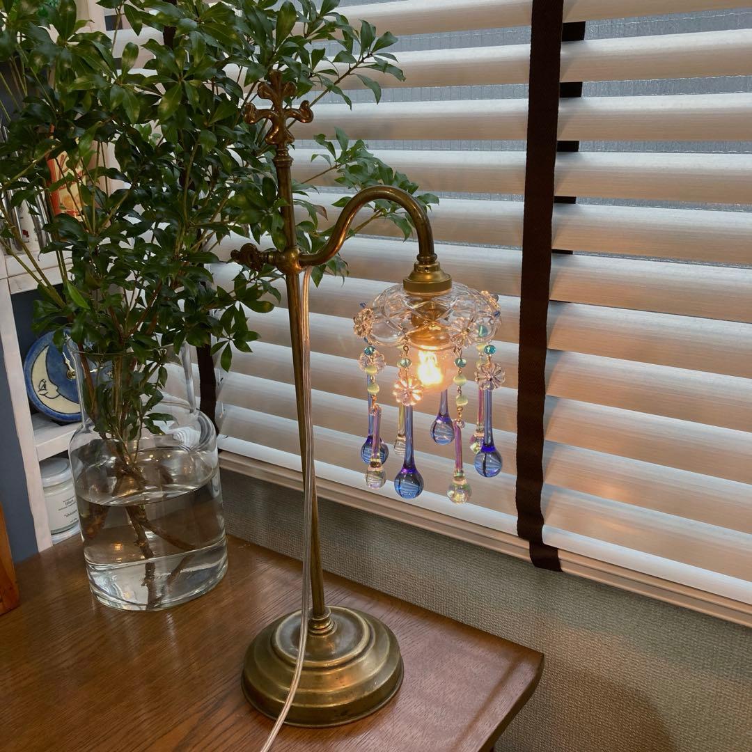 シャンデリア　1920年　フランス（青と虹）アンティーク　オパールセント