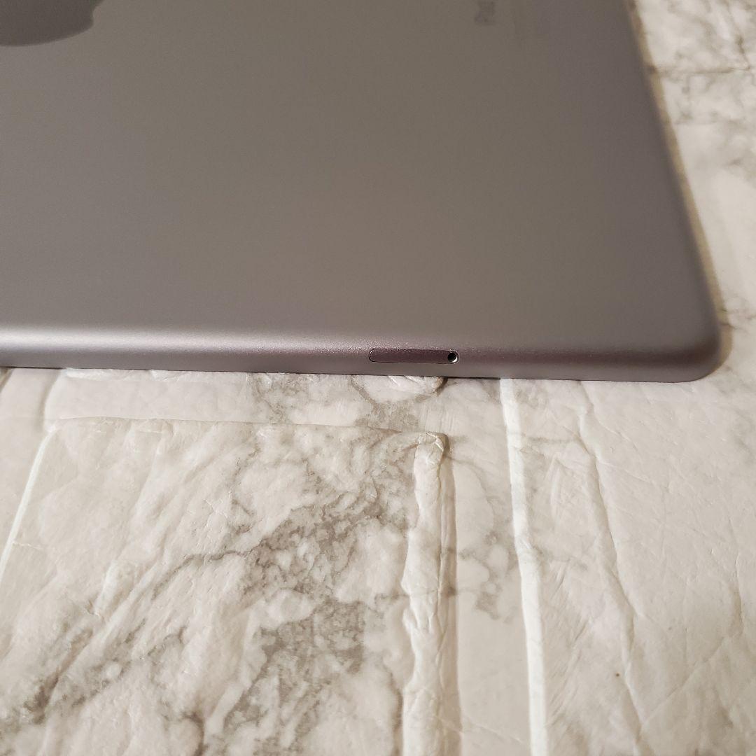 120 iPad pro 12.9 1世代 128GB SIMフリー グレイ