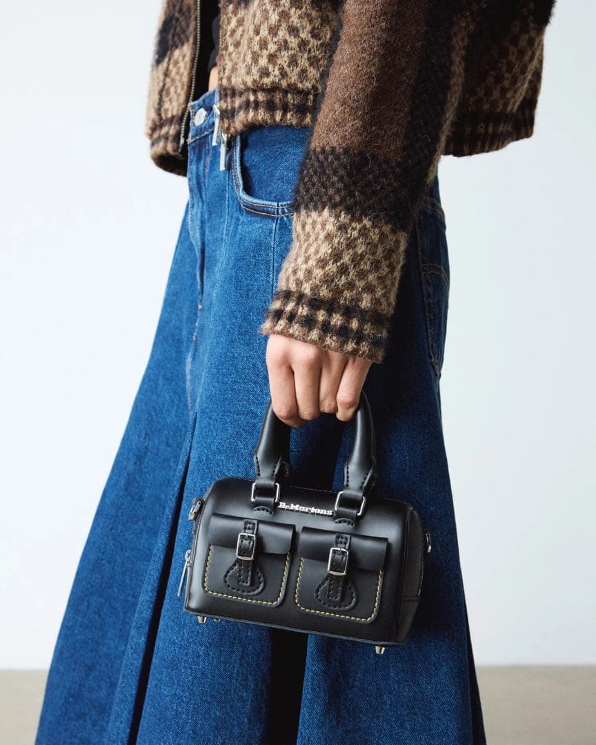 Dr. Martens ミニトップハンドルバッグ