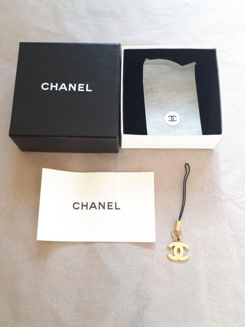 シャネルストラップ