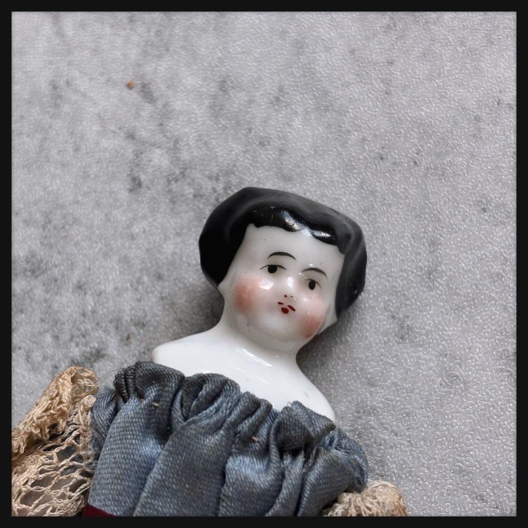 アンティーク 小さなチャイナヘッドドール　 フラットトップ　クラシカルスタイル