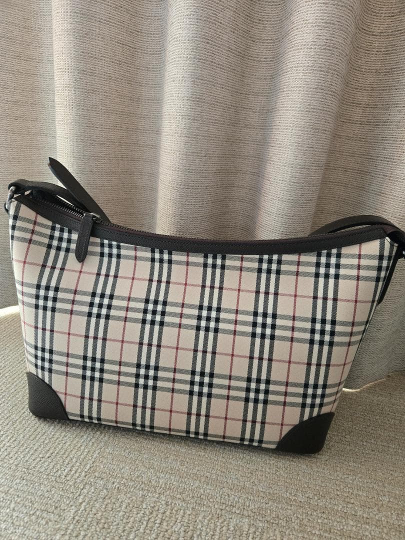 Burberry ショルダーバッグ