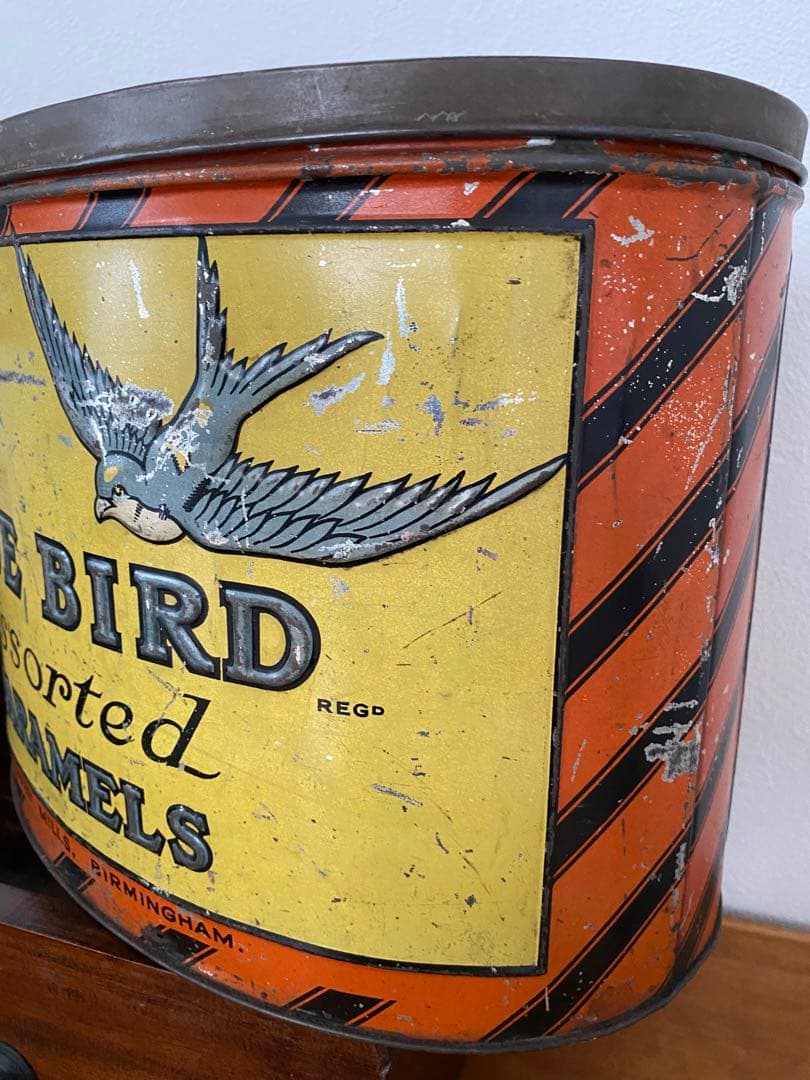 イギリス　英国　アンティーク　ブリキ缶　トフィー缶　希少　レア　レトロ缶