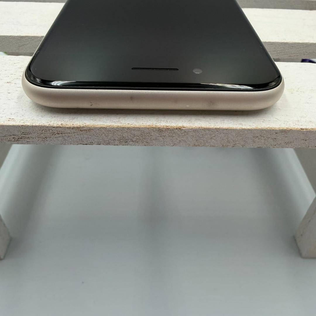 iPhone SE第3世代 128GB スターライト 331
