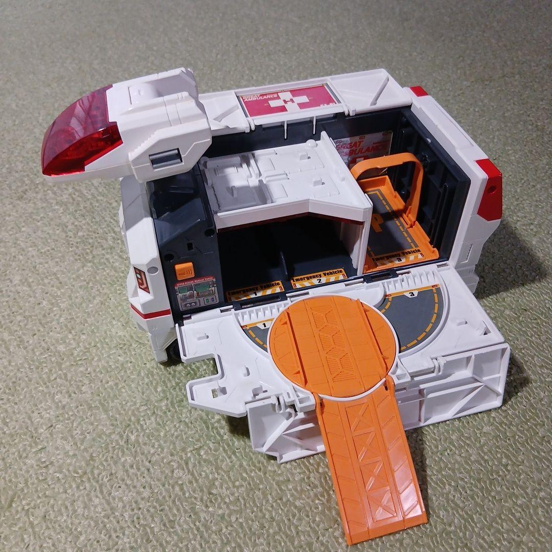 ハイパーシリーズ グレートアンビュランス　トミカ　美品　箱あり