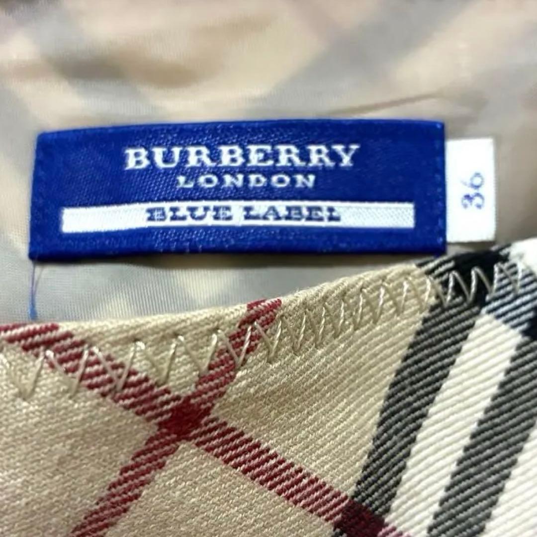 バーバリーブルーレーベルノバチェック台形スカート 36 ベージュ系ベルト付き美品