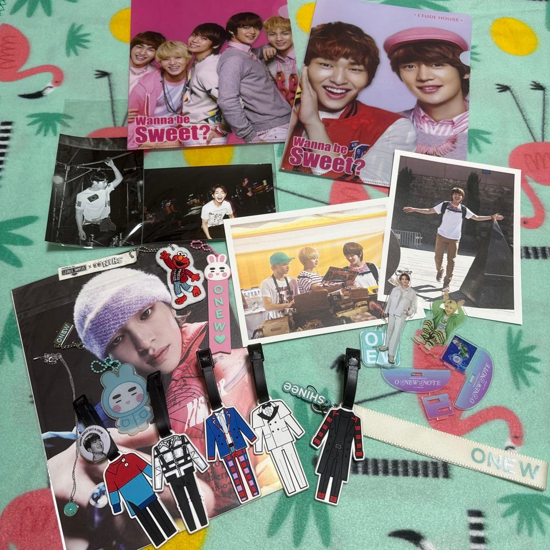 ブ*リ様 SHINEE ONEW グッズ セット