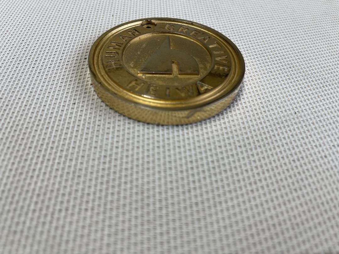 【希少品】パチスロメーカー　HEIWA　金メダル　約174ｇ　約7ｃｍ×7ｃｍ