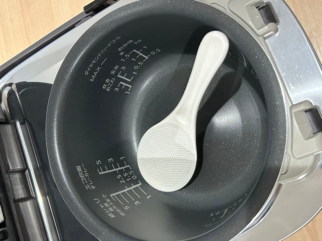 2023年製　Panasonic　SR-MPA102 可変圧力IHジャー炊飯器