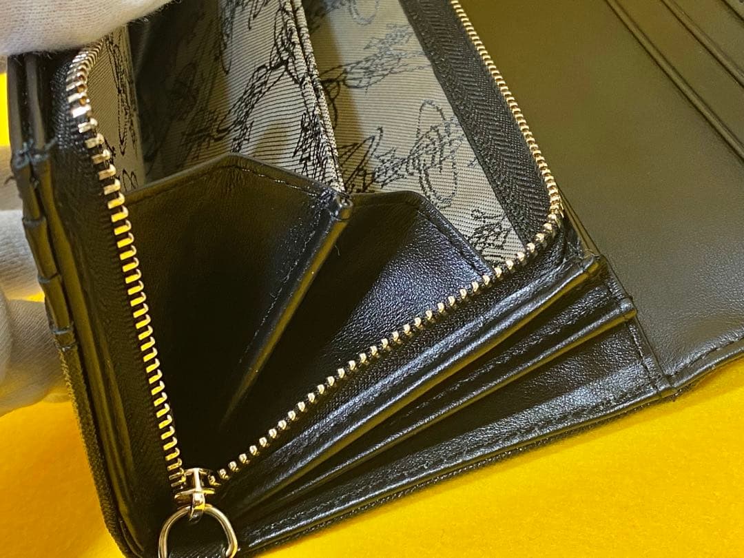 ビビアンウエストウッド　長財布✨新品未使用✨