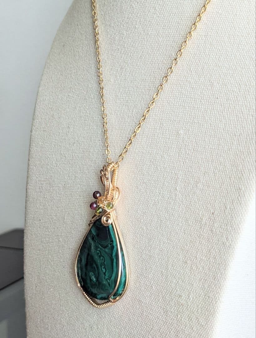 【専用】サービス品K14gfマラカイト❅ワイヤーアートペンダントトップ他1点☆