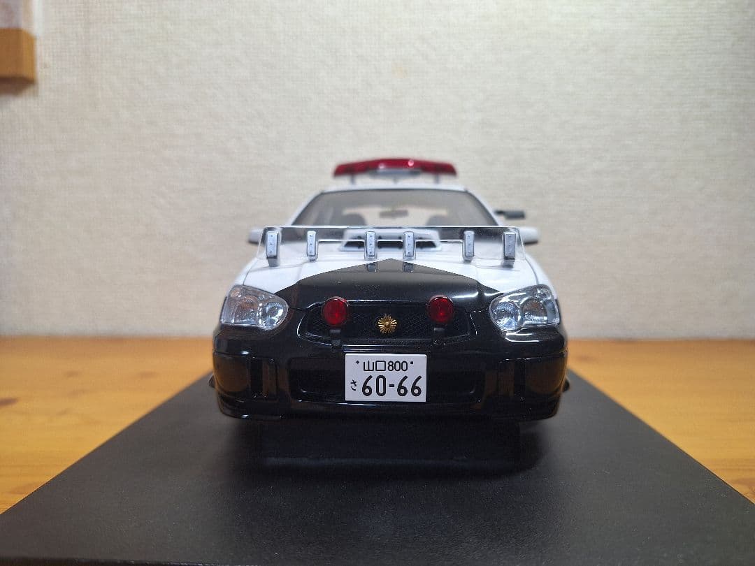 土曜日正午まで出品1/18 AUTOart SUBARU WRX STiパトカー