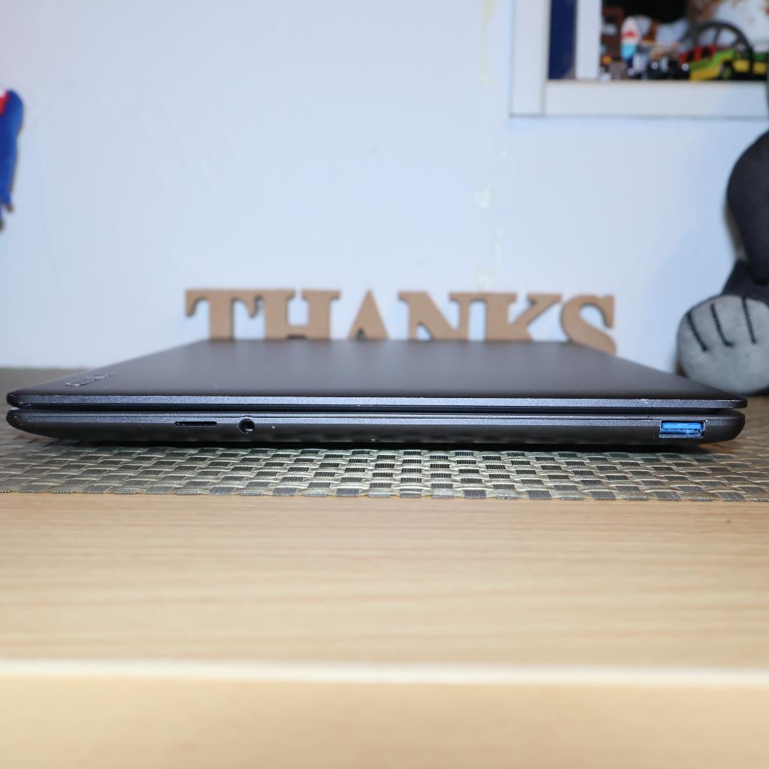 Win11公式対応CPU/メ8G/SSD/超高画質液晶/無線/カメラ/TypeC