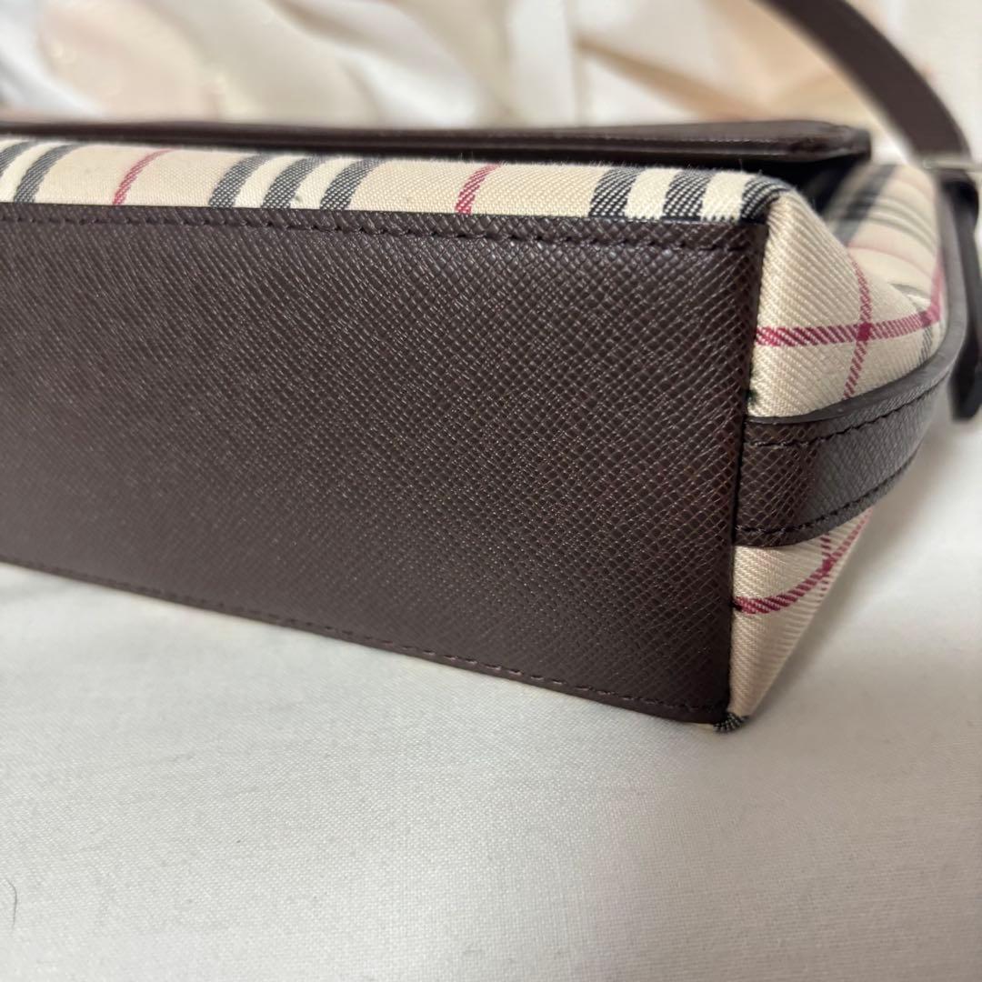 BURBERRY ワンショルダーバッグ ノバチェック キャンバス