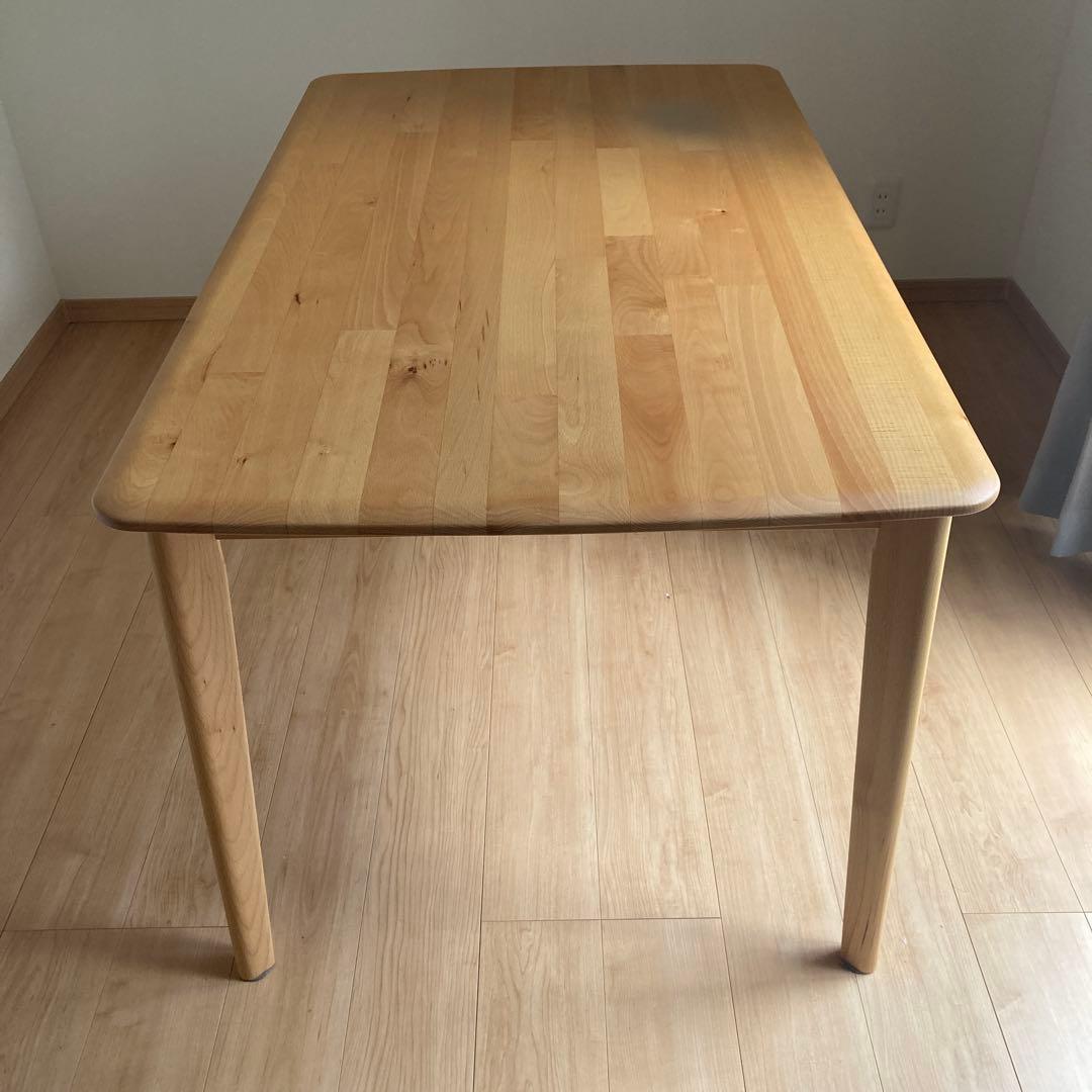 【ぎんぴー】ニトリ　無垢材 長方形ダイニングテーブル 4人用