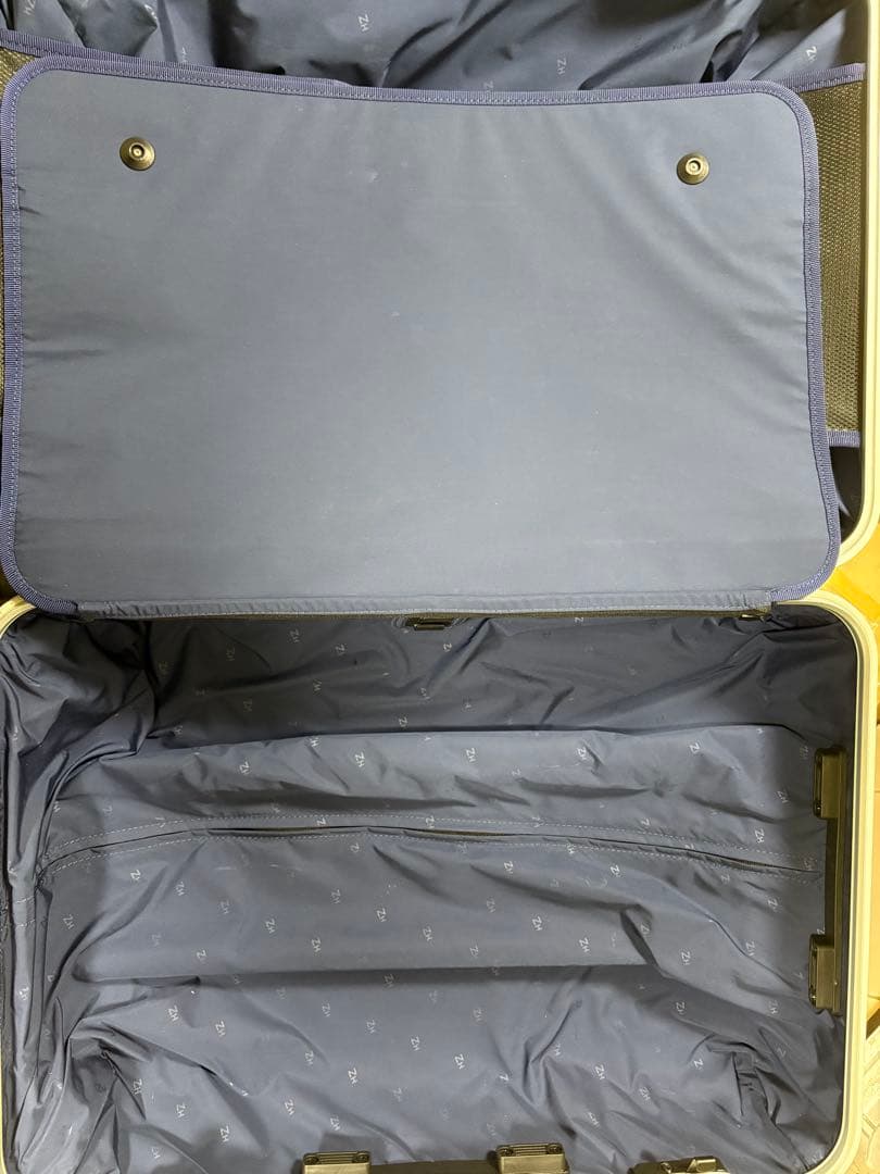 ゼロハリバートン アルミニウム PURSUIT 57L 預け入れ手荷物サイズ