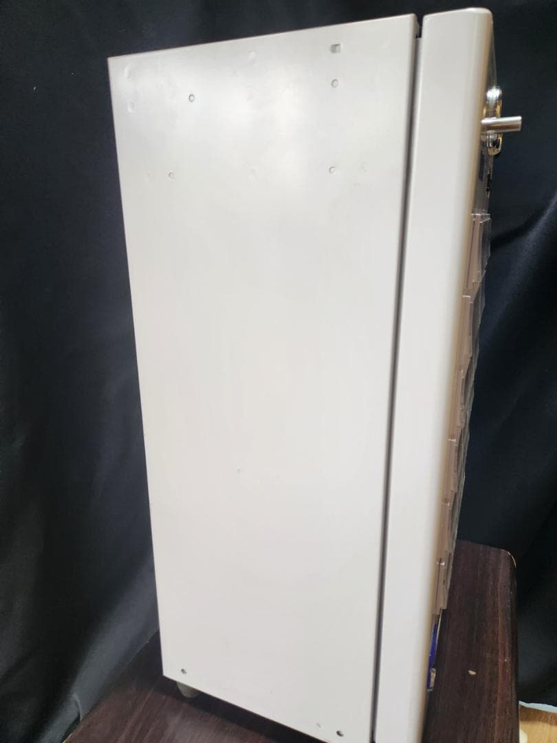 グローリー　卓上券売機　VT‐S10　新紙幣・新500円硬貨対応　券売機