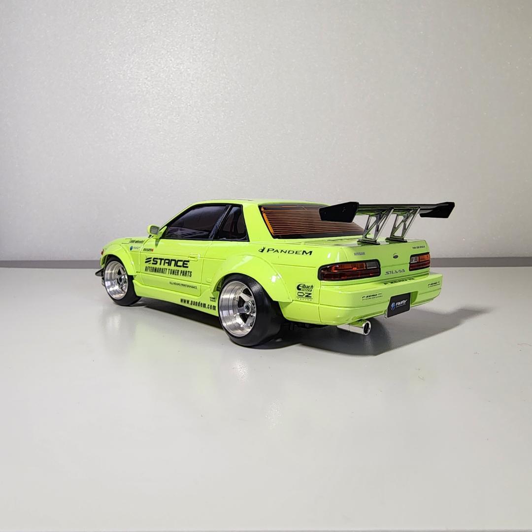 京商　ミニッツ　シルビア　S13 ボディ（AWD.MRD）