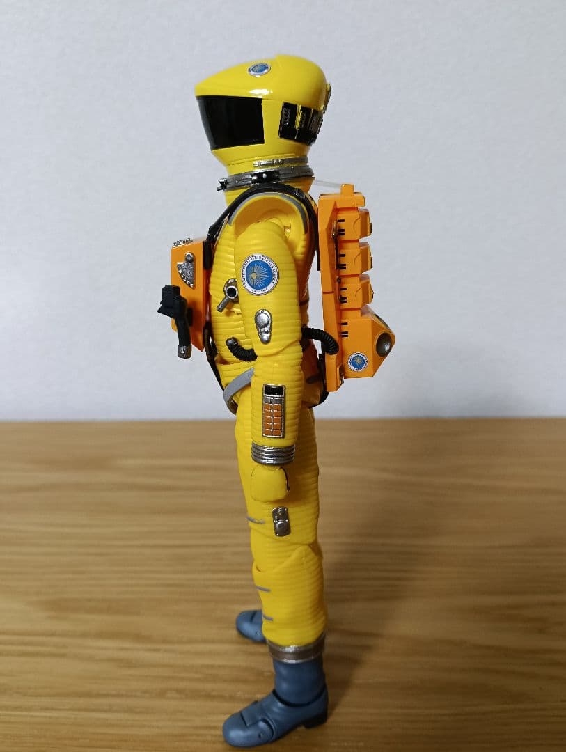2001年宇宙の旅 スペーススーツ イエロー フィギュア MAFEX 箱なし
