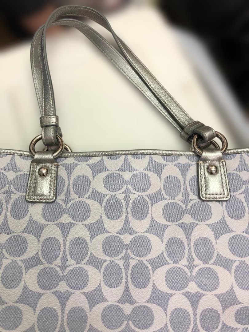未使用品 COACH コーチ トートバッグ ２WAY　ライトグレー　シグネチャー