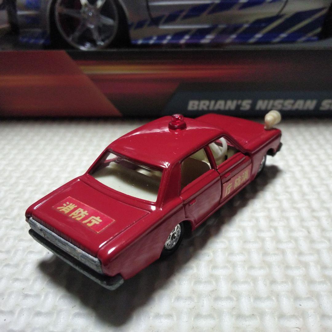 トミカ クラウン 消防庁