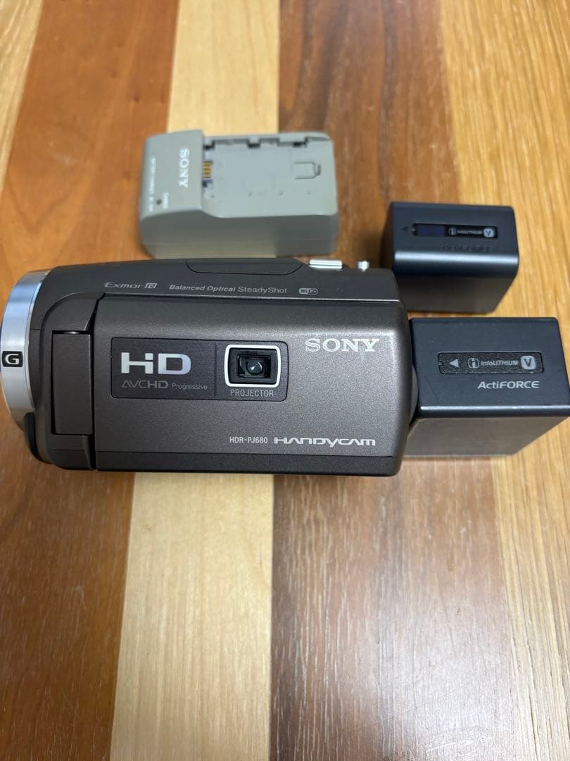 Sony HDR-PJ680 ビデオカメラ 本体