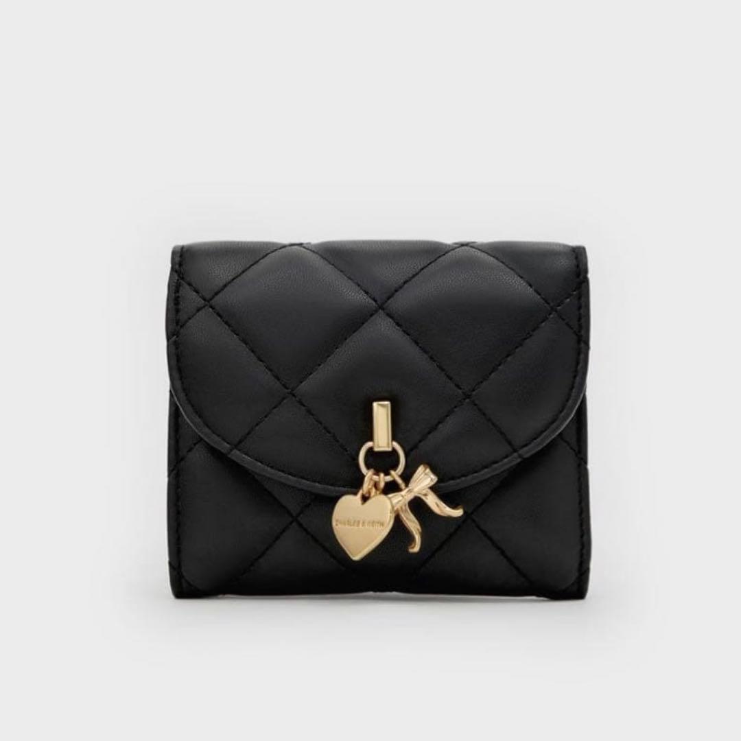 【期間限定お値下げ‼️】CHARLES & KEITH ブラック三つ折り財布