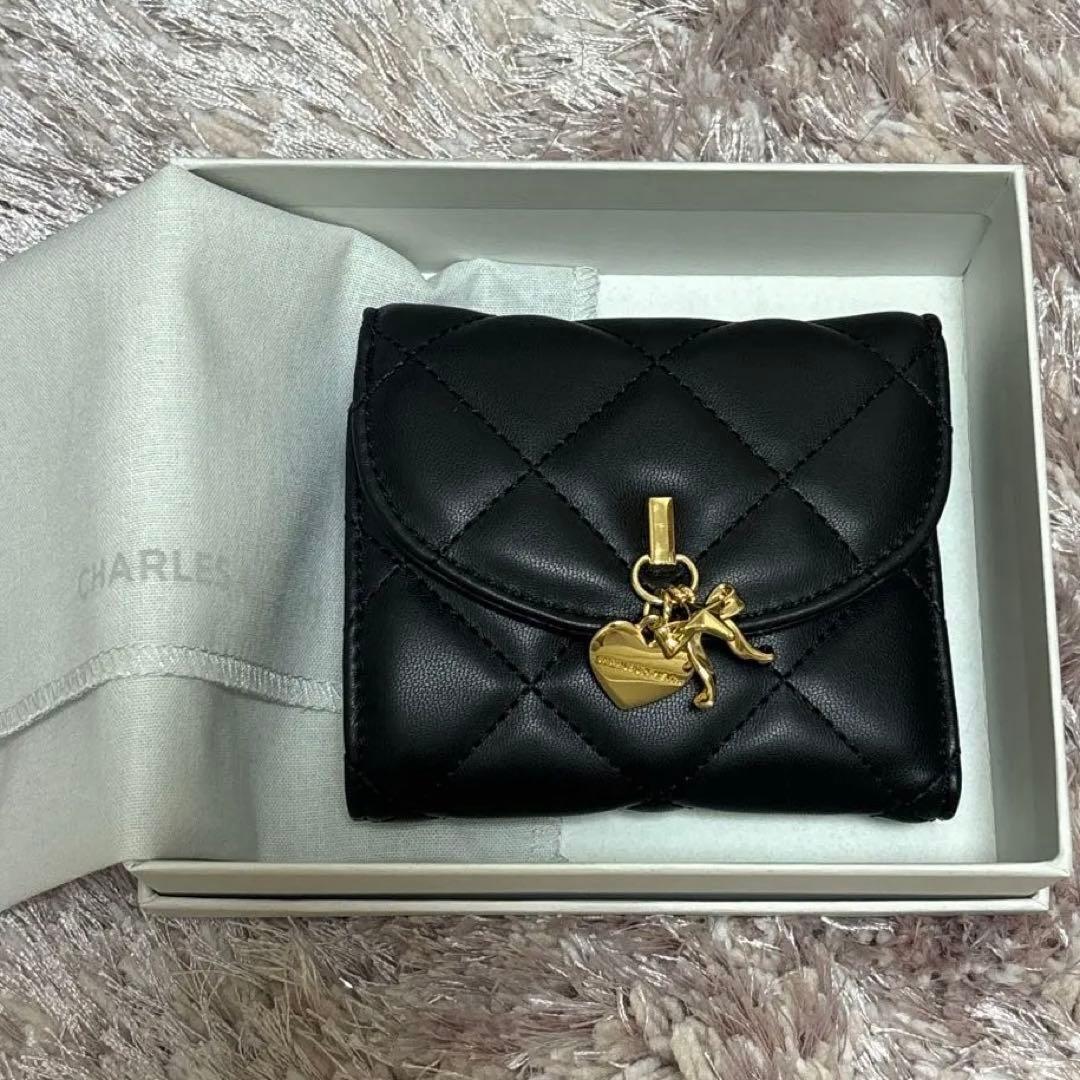 【期間限定お値下げ‼️】CHARLES & KEITH ブラック三つ折り財布