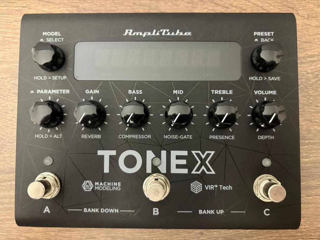 TONEX Pedal / ライセンス解除済 / IK Multimedia