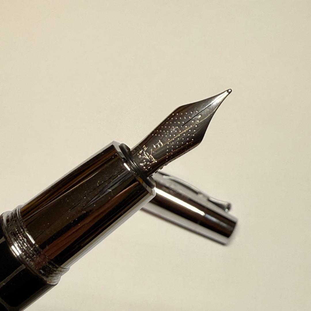 ファーバーカステル　エモーション万年筆