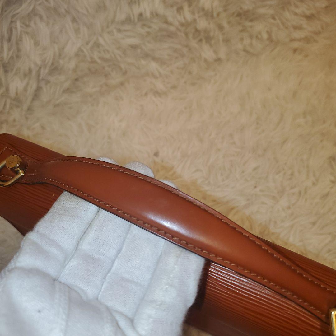 ⭐良品⭐Louis Vuitton エピレザー ビジネスバッグ