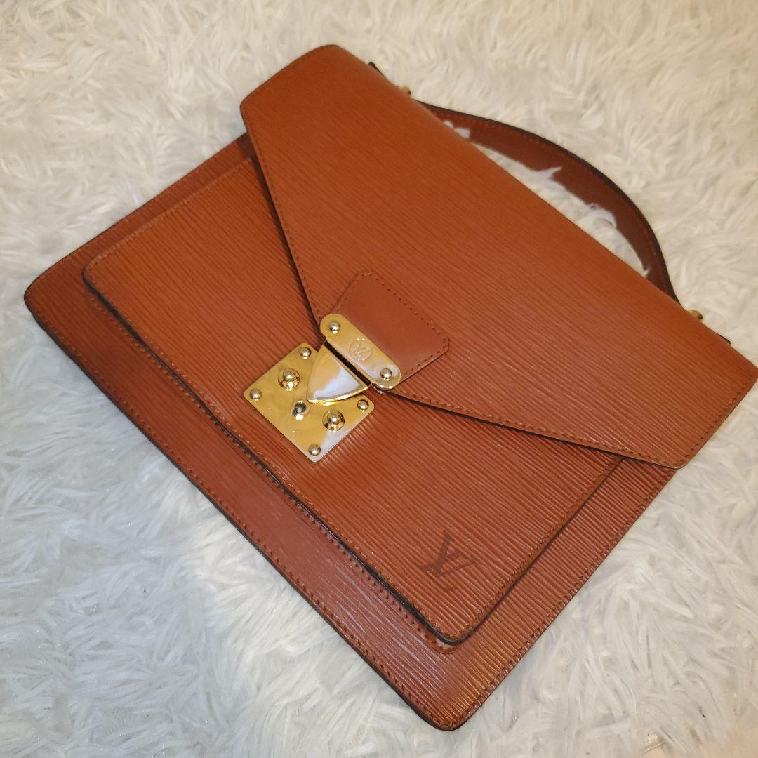 ⭐良品⭐Louis Vuitton エピレザー ビジネスバッグ