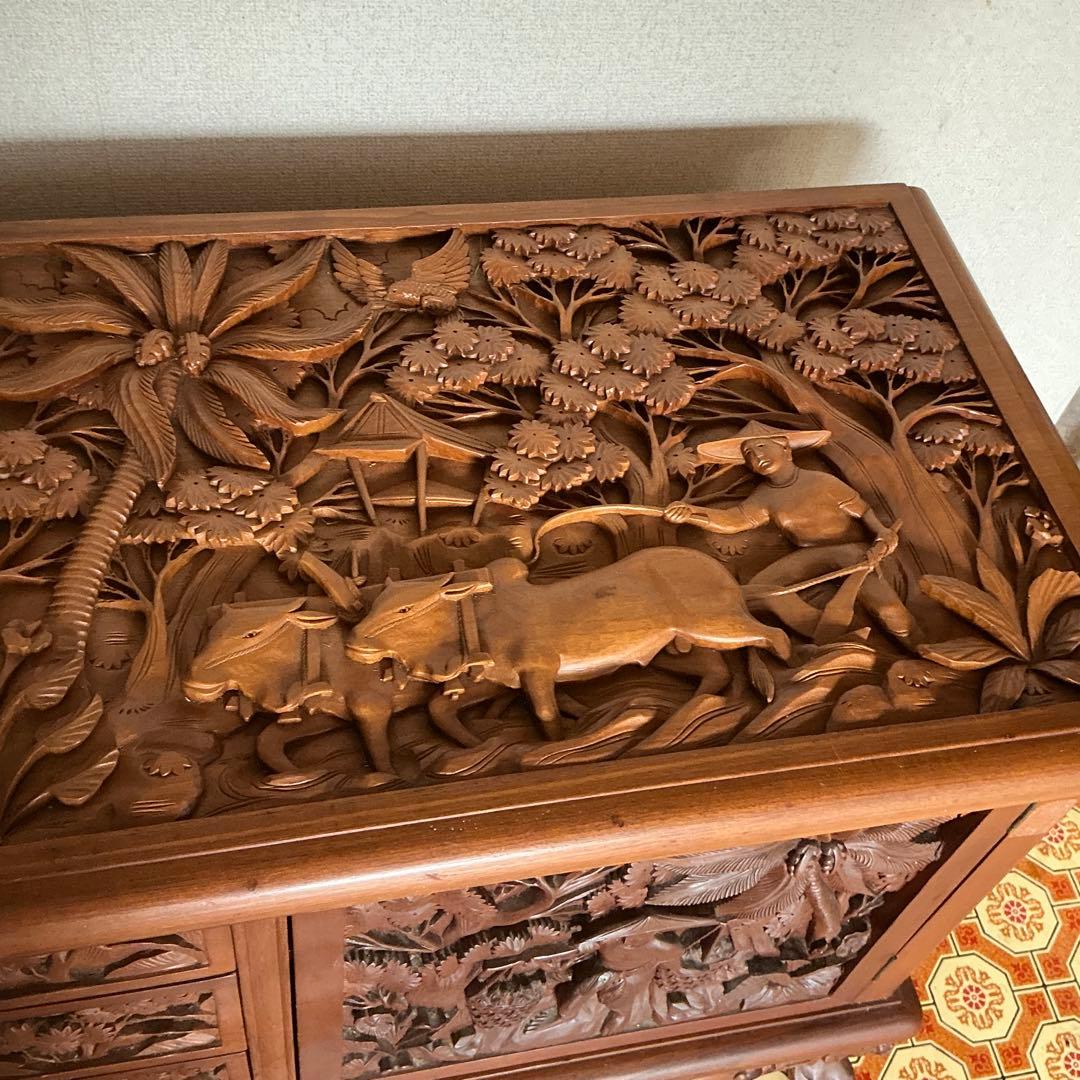 アジアンスタイル 木製家具 手彫り装飾　バリ島　伝統工芸　職人手彫り　チェスト