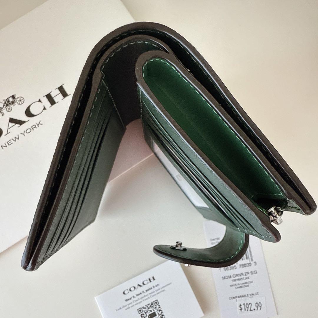 COACH コーチ　折り財布　シグネチャー　グリーン　緑色　二つ折り財布