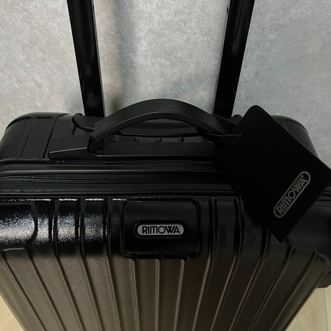 極美品 リモワ キャリーケース サルサ 32L ブラック 2輪 スーツケース