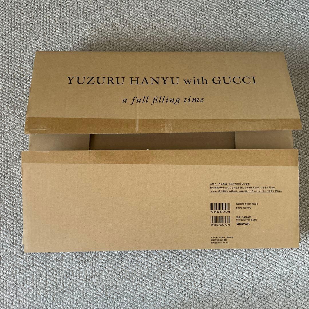 羽生結弦　グッチ　gucci 写真集　おまけ付き