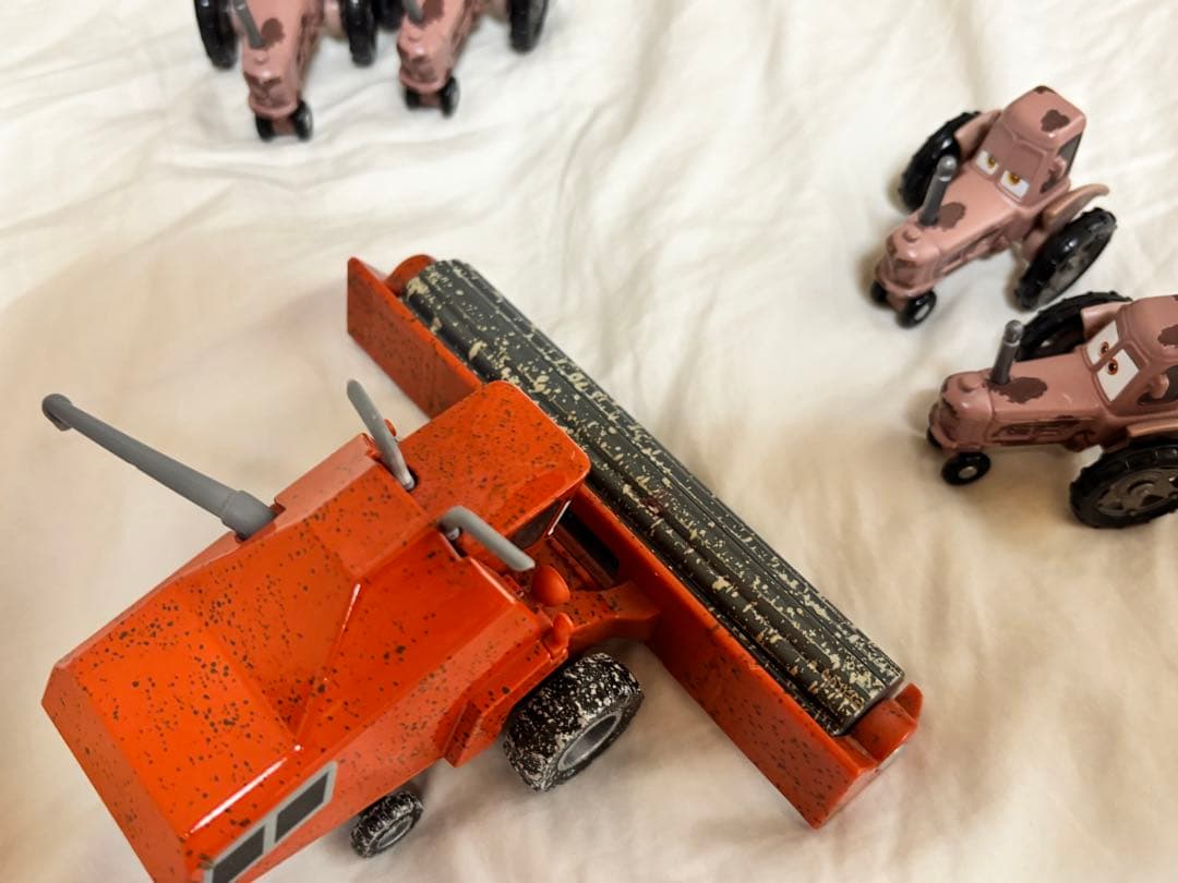 マテル フランク トラクター cars カーズ トミカ C-19