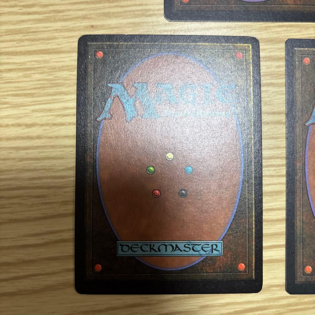 送料込み　浅すぎる墓穴　日本語版１枚、英語版２枚