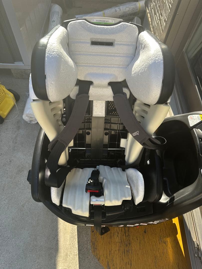 美品 Aprica チャイルドシート フラディアプラスライト グレー