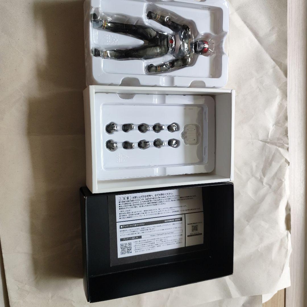 S.H.フィギュアーツ 仮面ライダーBlackとシャドームーン　真骨彫セット