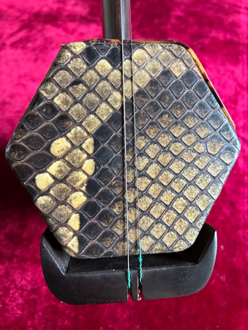 格安二胡★上級黒檀★古月琴坊・黄建洪製作★十年保証★二胡必需品セット