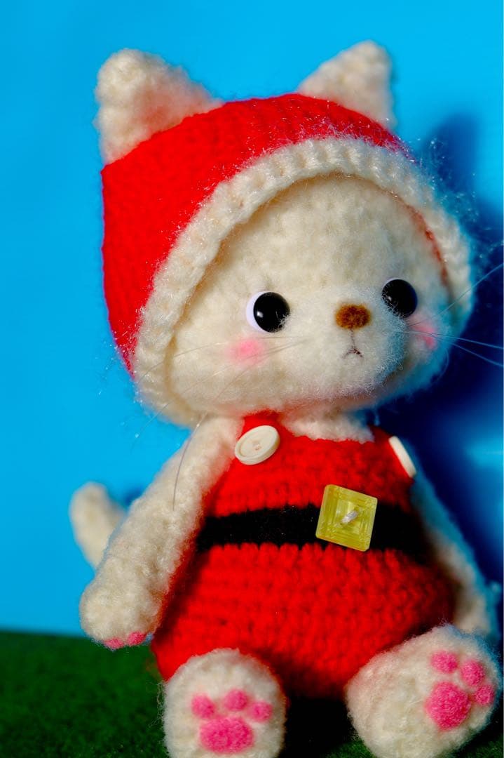 クリスマス 白猫 あみぐるみ サンタ服