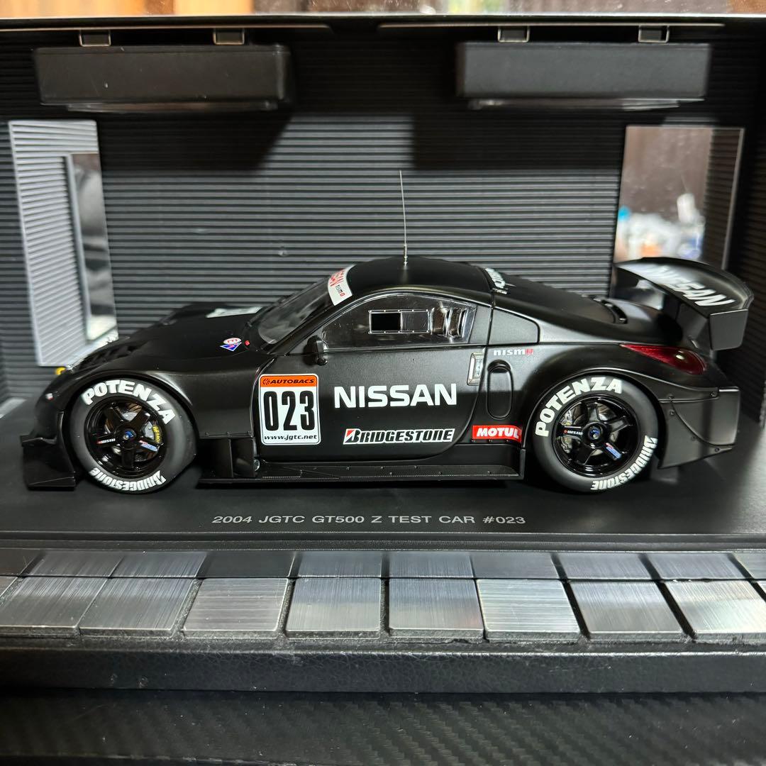 未展示品 オート-アート1/18フェアレディZ 2004 JGTC GT500