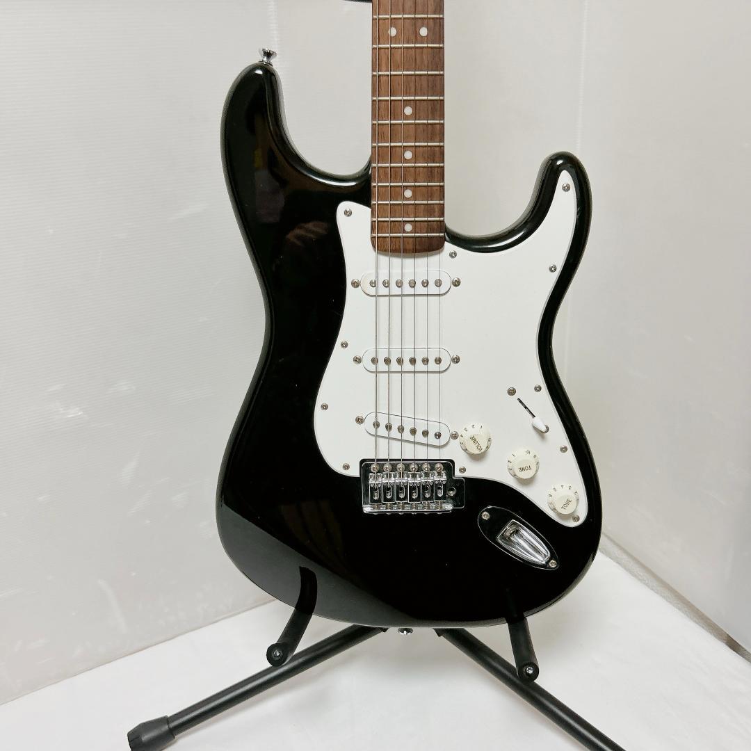 美品 Squier スクワイヤー Stratocaster Bullet 黒