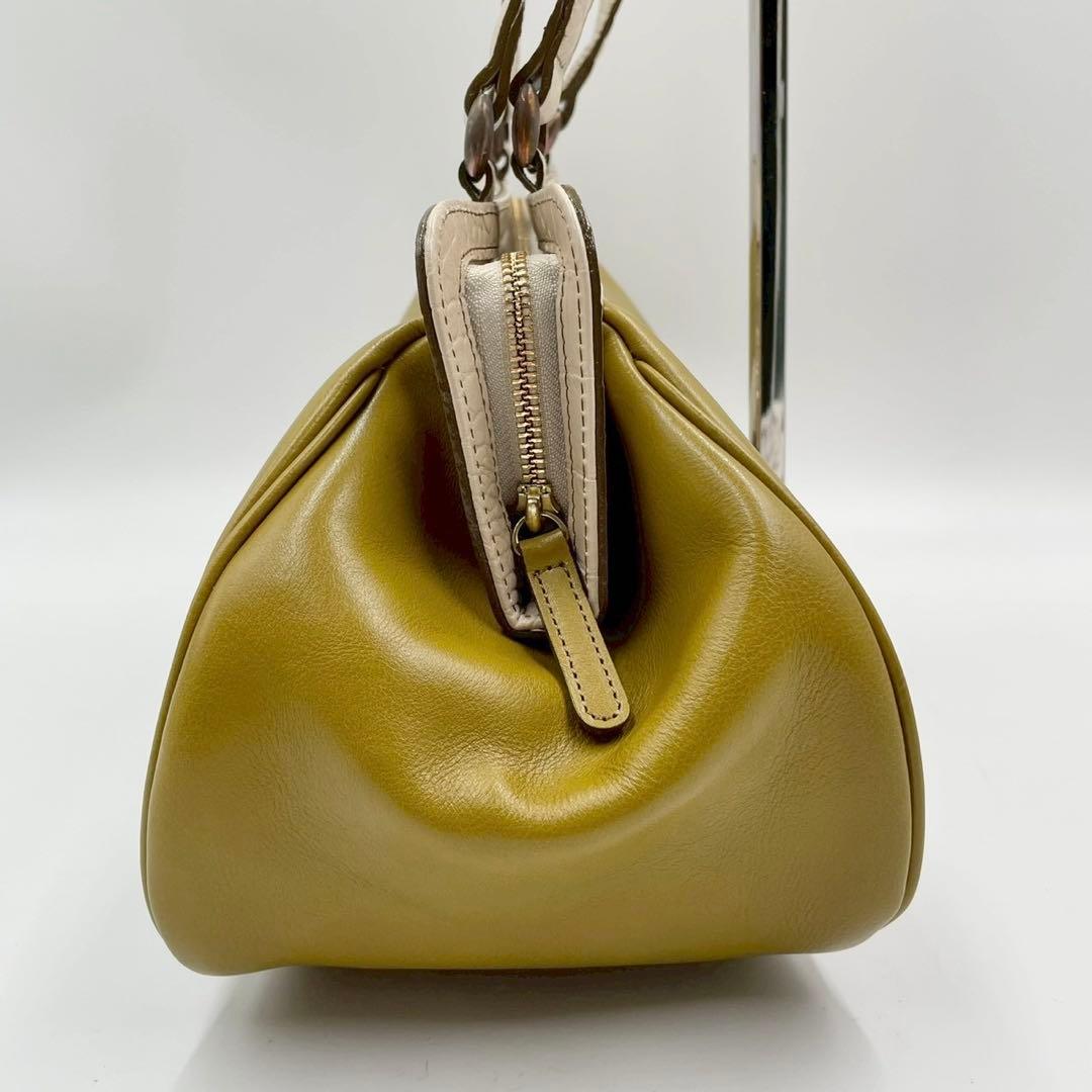 極美品　ロベルタディカメリーノ　ロベルタクラシック　レザーハンドバッグ　イエロー